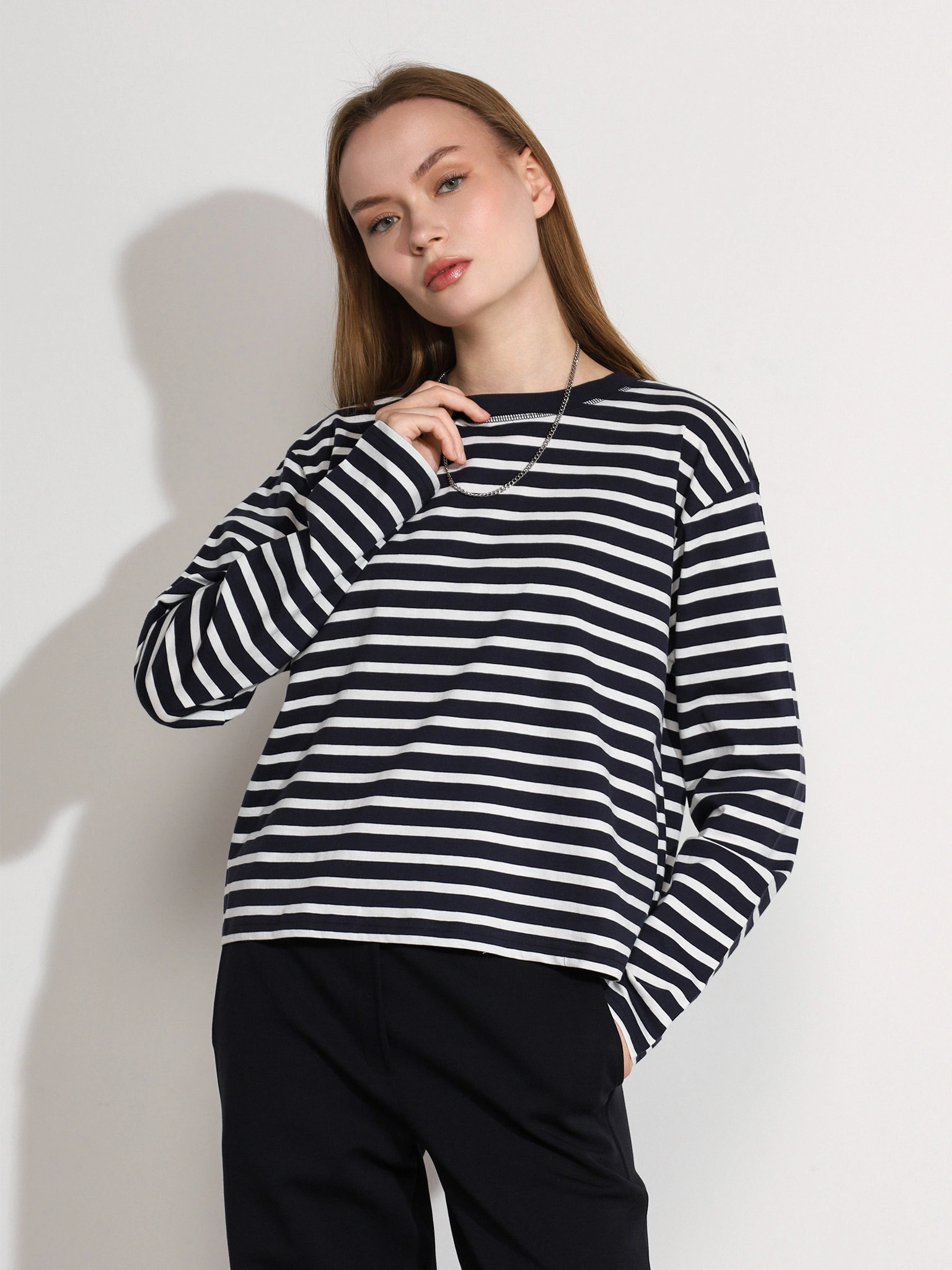 Футболка в темно-синюю полоску из хлопка